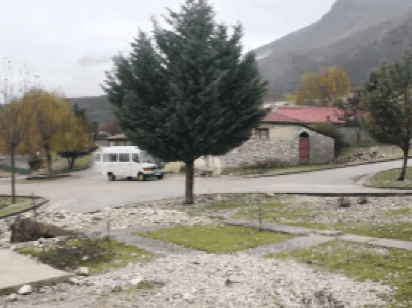 Rrjeti i dëmtuar/ Fshati Picar në Gjirokastër pa energji elektrike, banorët: Asnjë investim prej 15 vitesh