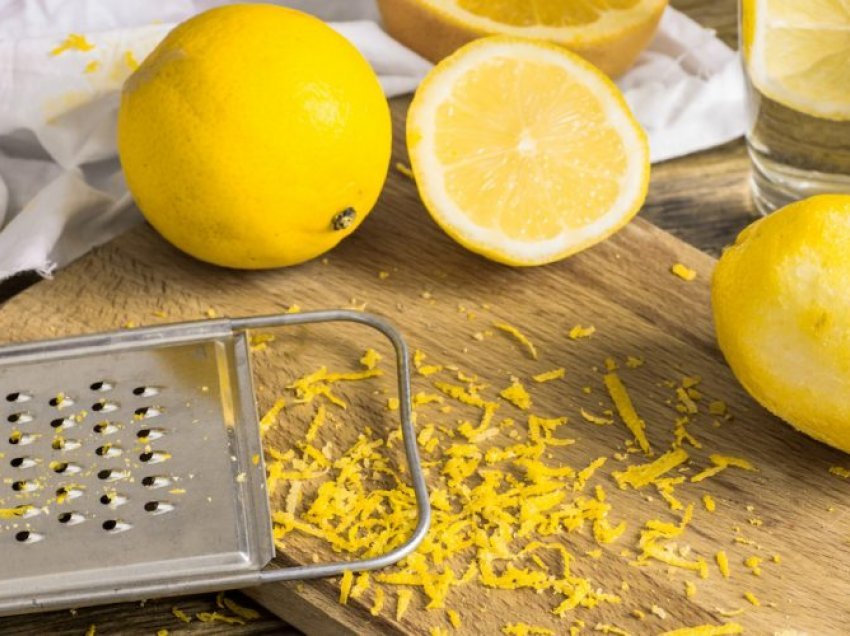 Vlerat dhe përfitimet që ofron lëkura e limonit – si ta përdorni
