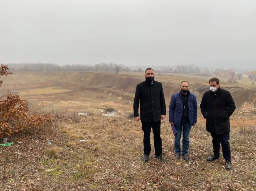 Deputetët e VV-së, Bajqinovci dhe Kryeziu vizitojnë banorët e Çikatovës
