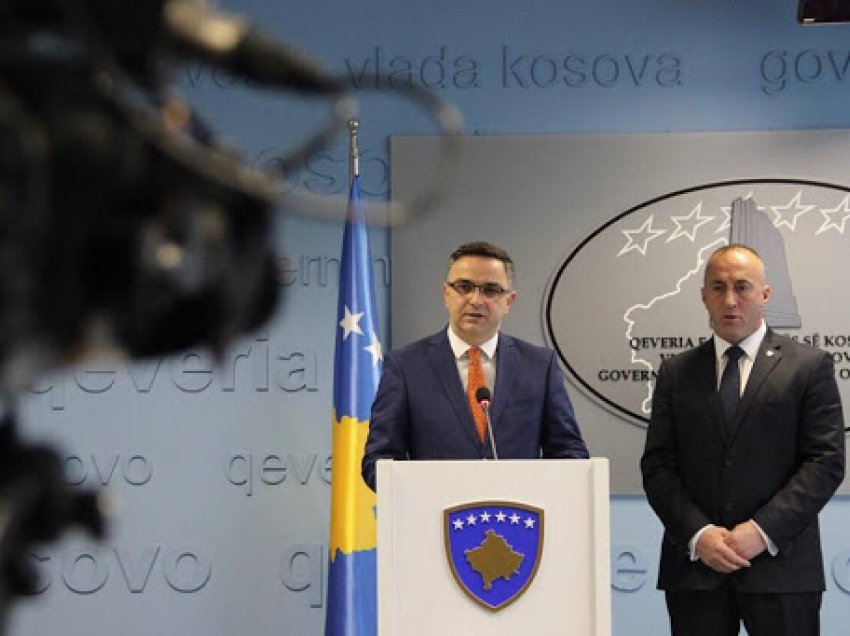 Ramush Haradinaj e çon Besnik Tahirin në takim me Vjosa Osmanin