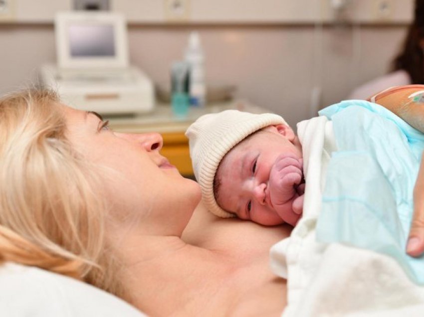 Cilët janë faktorët që ndikojnë për të pasur një lindje të shpejtë natyrale