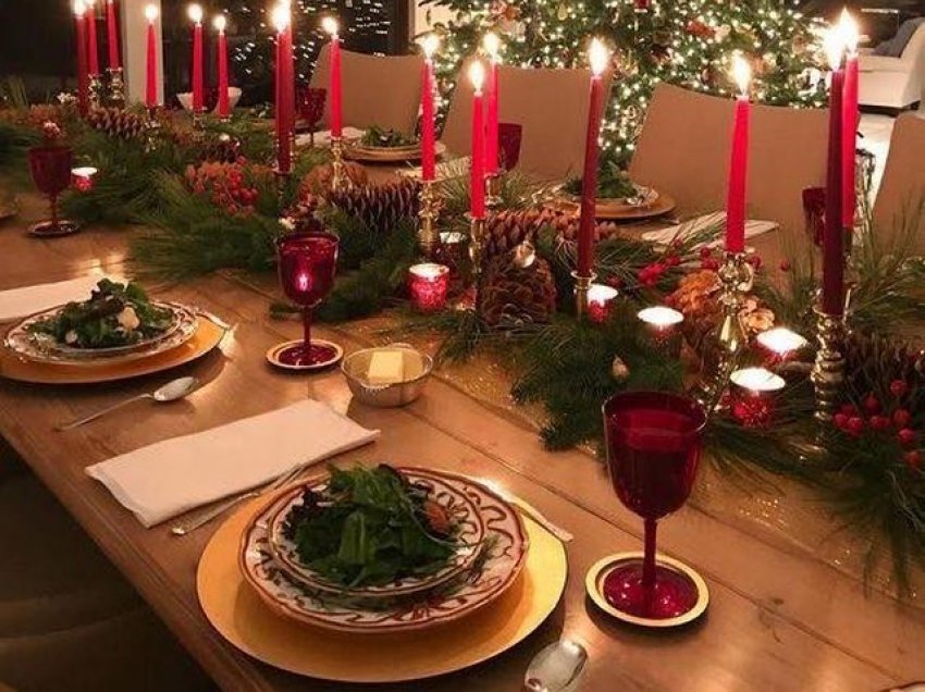 Çfarë nuk duhet të harroni në vigjilje Krishtlindjesh, dekori i tryezës festive