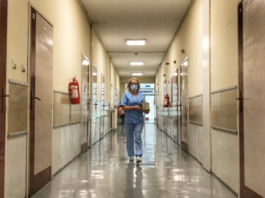 97 pacientë me COVID-19 po trajtohen në Spitalin e Pejës, 18 në gjendje më të rëndë