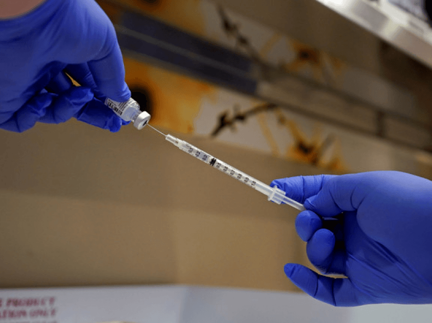 Vaksina Covid-19; Studiuesit australianë thonë se imuniteti zgjat të paktën tetë muaj