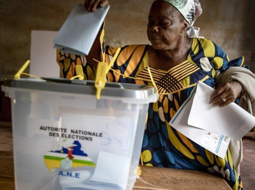 Midis dhunës, mbahen zgjedhjet në Republikëne Afrikës Qendrore 