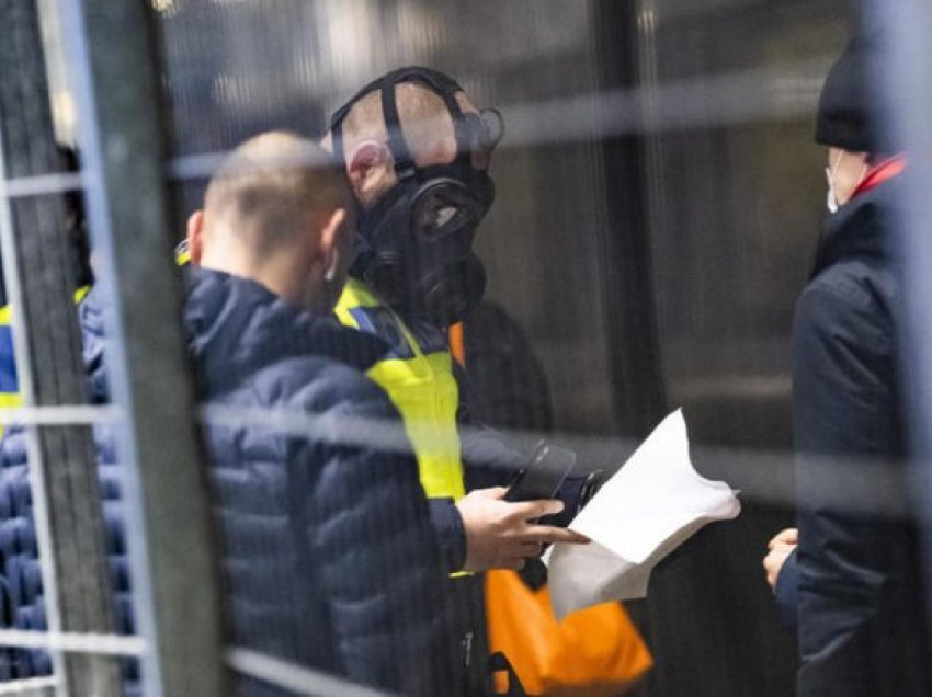 Rekomandohet bartja e maskave në transportin publik, suedezët ndërrojnë taktikë pas numrit rekord të vdekurve brenda një dite