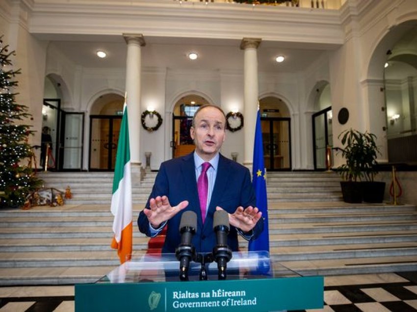 Kryeministri irlandez jep lajmin e keq për variantin e ri të COVID-19