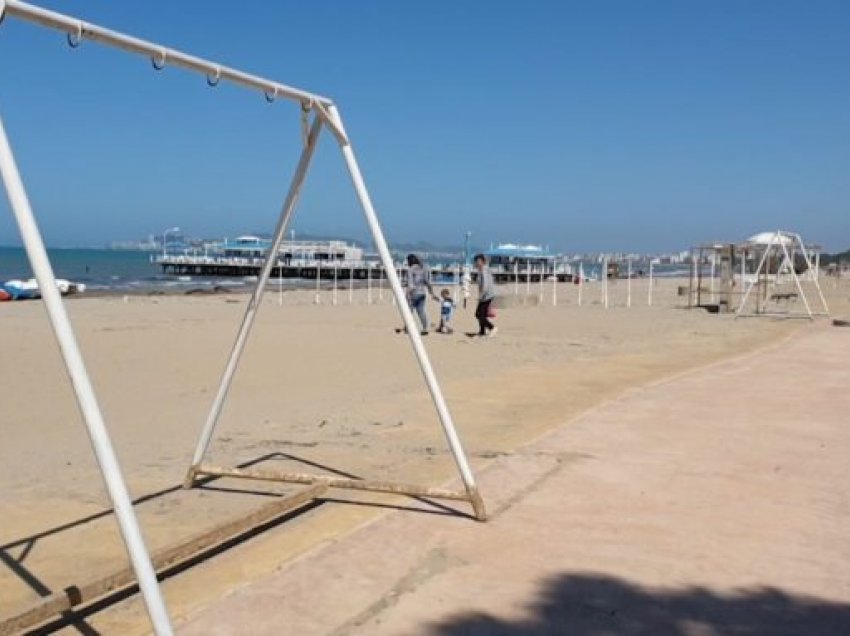 Ne plazhet e Lezhës nevojiten 200 vrojtues, shoqata: Pronaret nuk interesohen e paguajnë pak