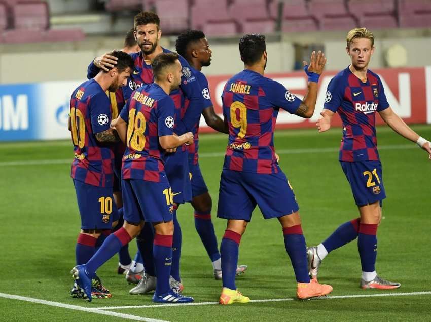 Drejtuesit e Barcelonës dhe lojtarët arrijnë marrëveshje për uljen e pagave