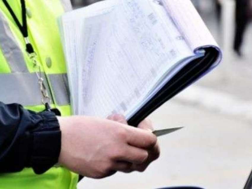 Policia shqiptoi 595 gjoba për shkelësit e masave antiCOVID-19