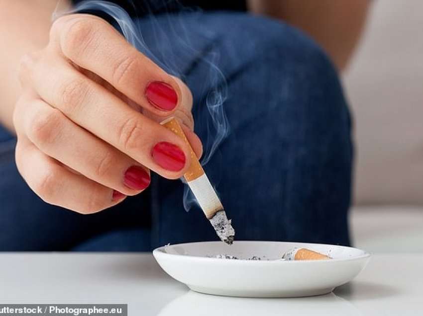 Për të gjithë duhanpirësit: Këta janë 10 ushqimet që pastrojnë mushkëritë nga nikotina