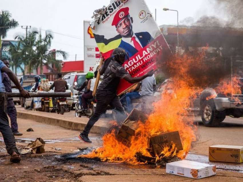 Protesta të dhunshme në Ugandë, raportohen 45 viktima