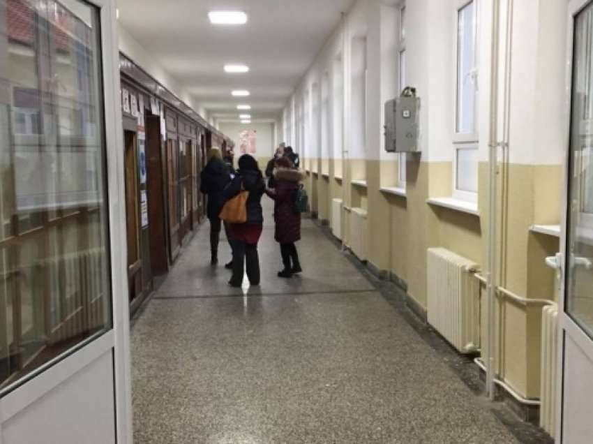 ​Dimitroviq: Procesi i votimit ka nisur me kohë në veri, qytetarët po respektojnë masat anti-covid