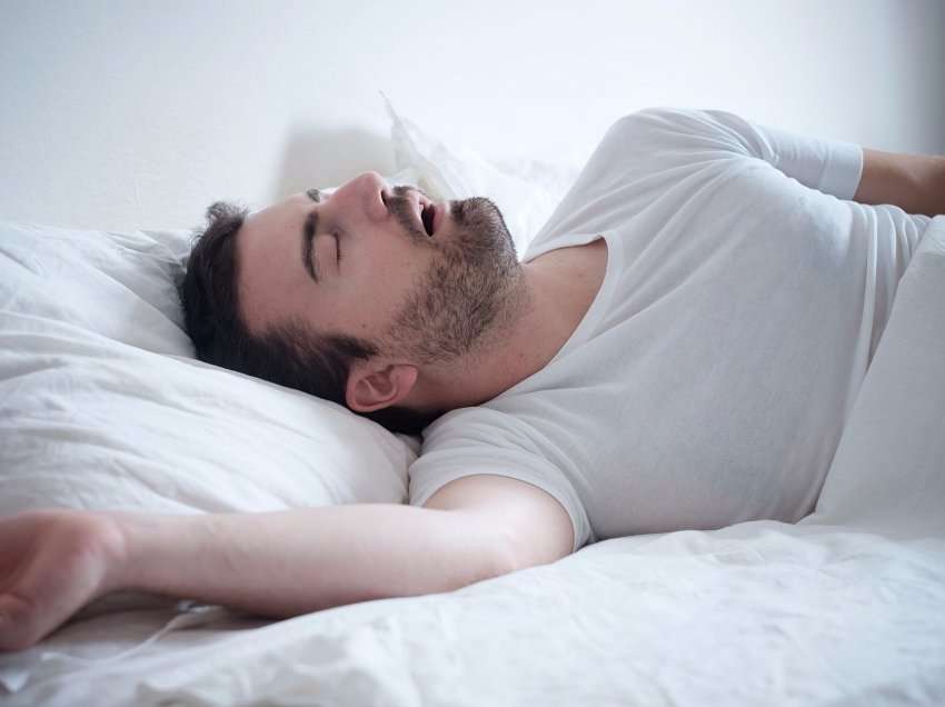 Apnea e gjumit, ja kush është trajtimit më efektiv në përmirësimin e cilësisë së jetës