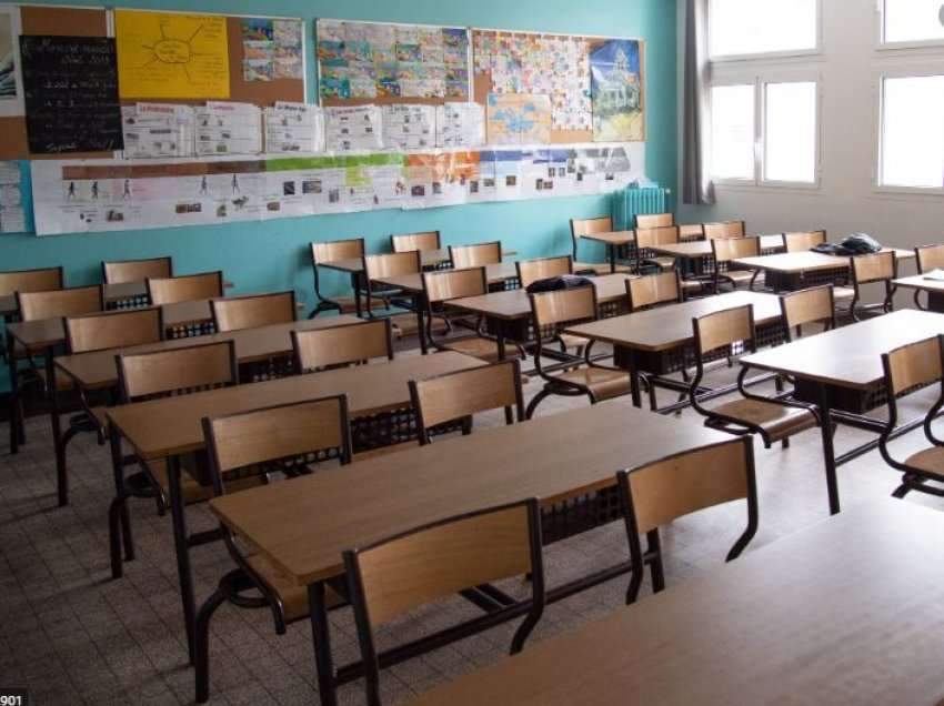 Hotit nuk i ecën fjala, 14 shkolla të Prishtinës nuk po mbajnë mësim