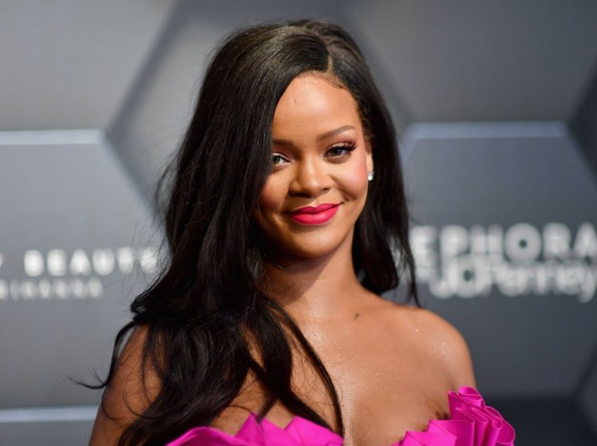 Nënë për herë të parë, Rihanna tregon këshillën më të mirë që ka marrë për mëmësinë