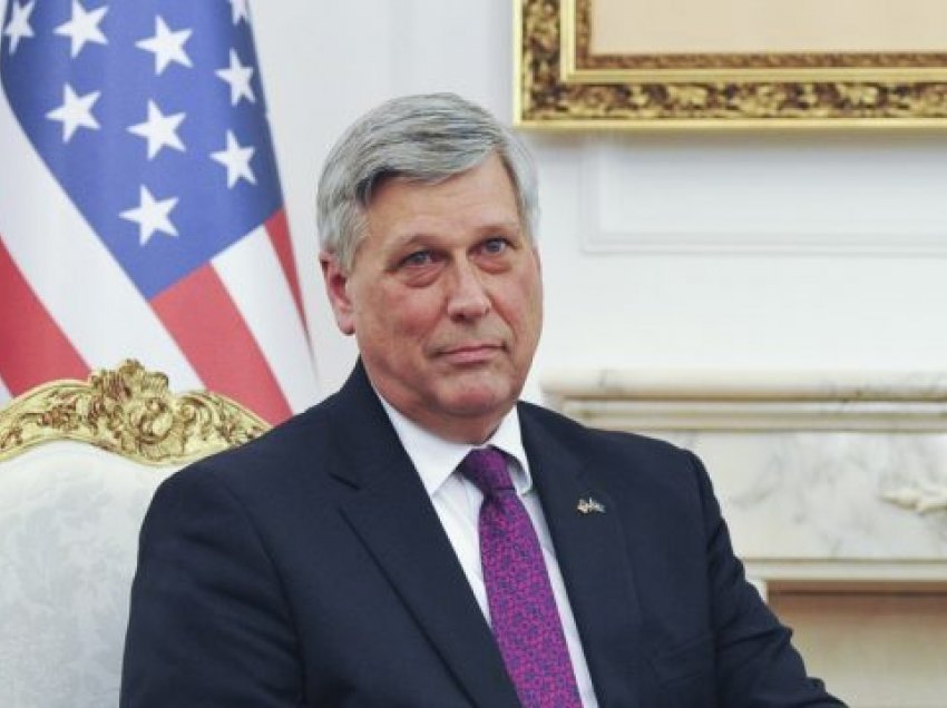 Kosnett uron pavarësinë: Partneriteti SHBA-Kosovë mbetet i palëkundur