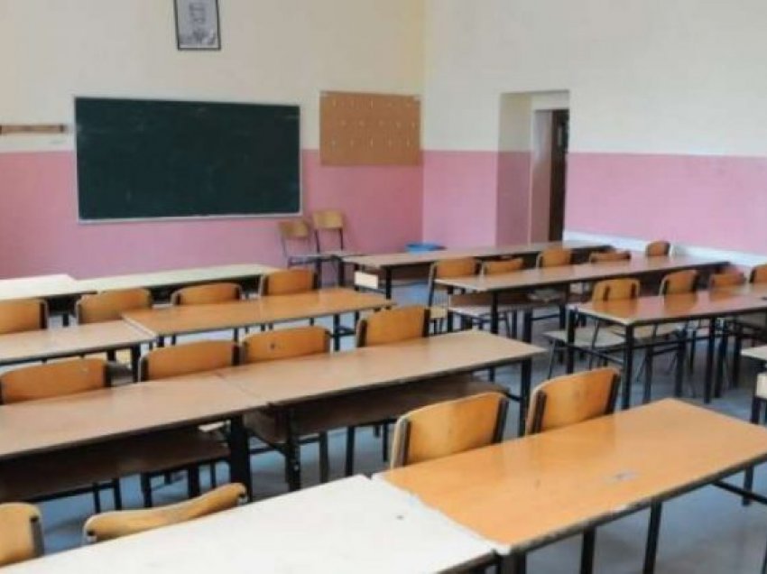 Skandal në Bashkinë e Vaut të Dejës/ Po vidhen 400 milione lekë për një shkollë që është ndërtuar 5 vjet më parë