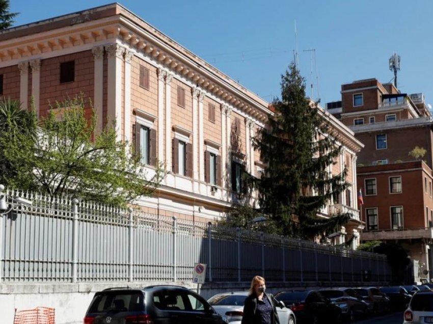 Italia dëbon dy diplomatë rusë, i akuzon për spiunazh