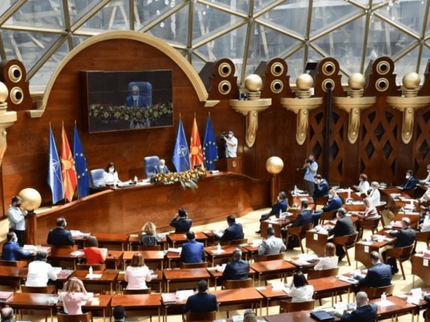 Kuvendi i Maqedonisë së Veriut nuk arriti të anulojë regjistrimin