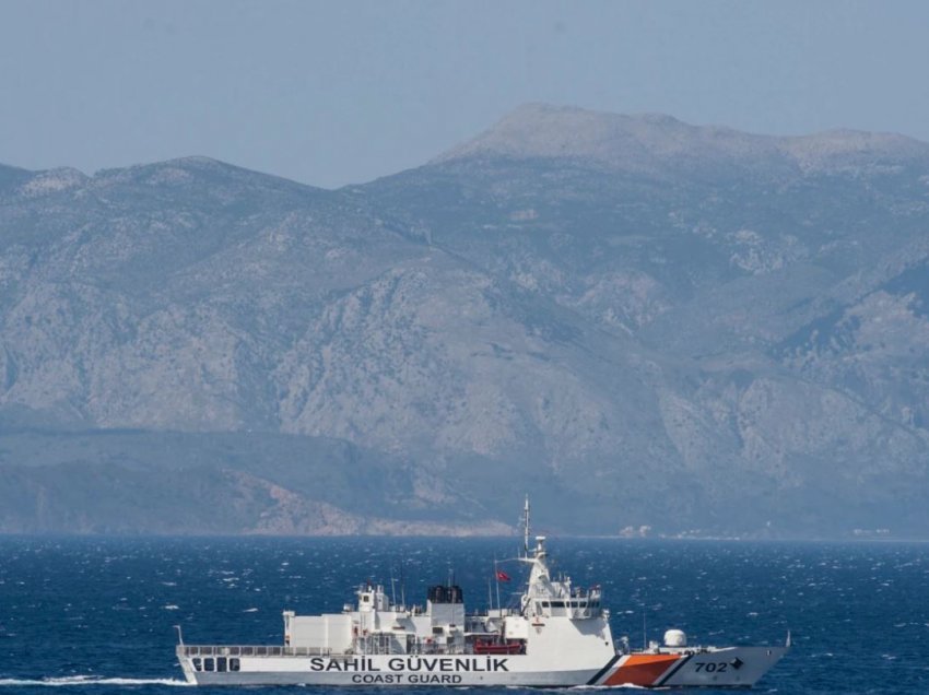 Greqia akuzon Turqinë se po tenton të “provokojë” përshkallëzim të situatës në Egje