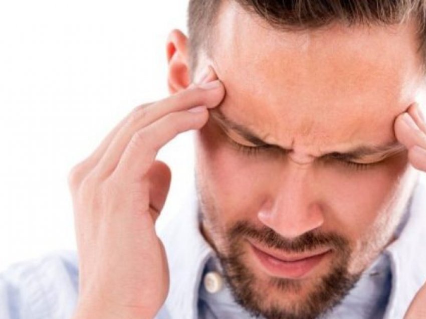 Disa simptoma të dhimbjes së kokës që nuk duhet injoruar