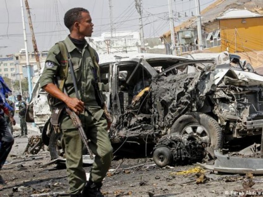 Të paktën 10 të vrarë në një sulm vetëvrasës në Somali