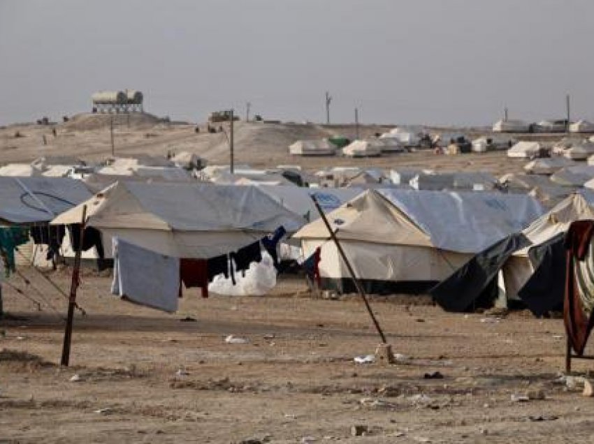Shteti Islamik fajësohet për vrasjet në kampin sirian