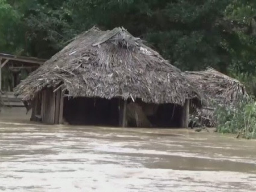 Rritet bilanci i viktimave nga përmbytjet në Indonezi