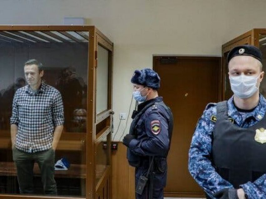 Rusia duket se po e vret ngadalë Alexei Navalnyn