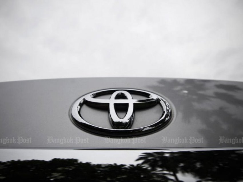 Toyota lanson dy modele të veturave me teknologji të përparuar