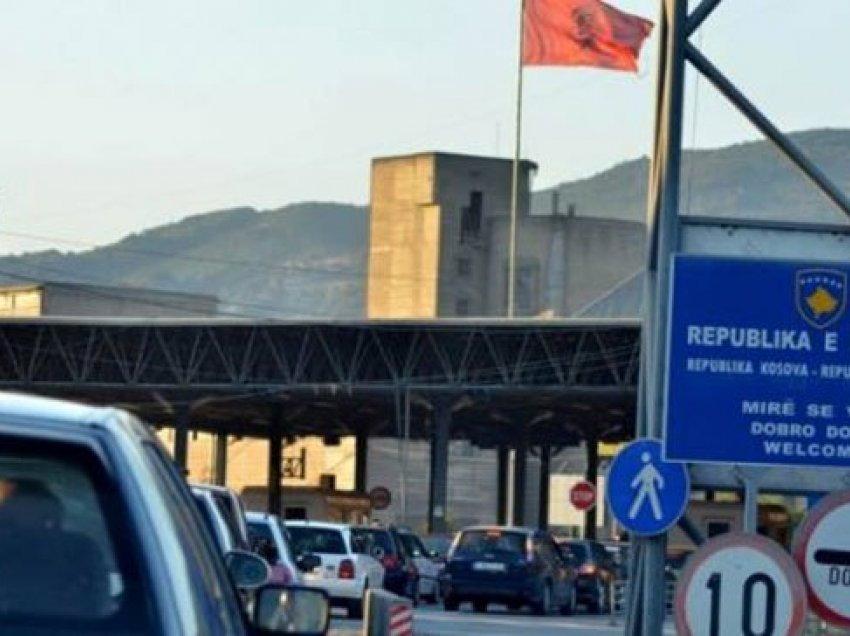 Mbi 13 mijë persona u nisën drejt Shqipërisë