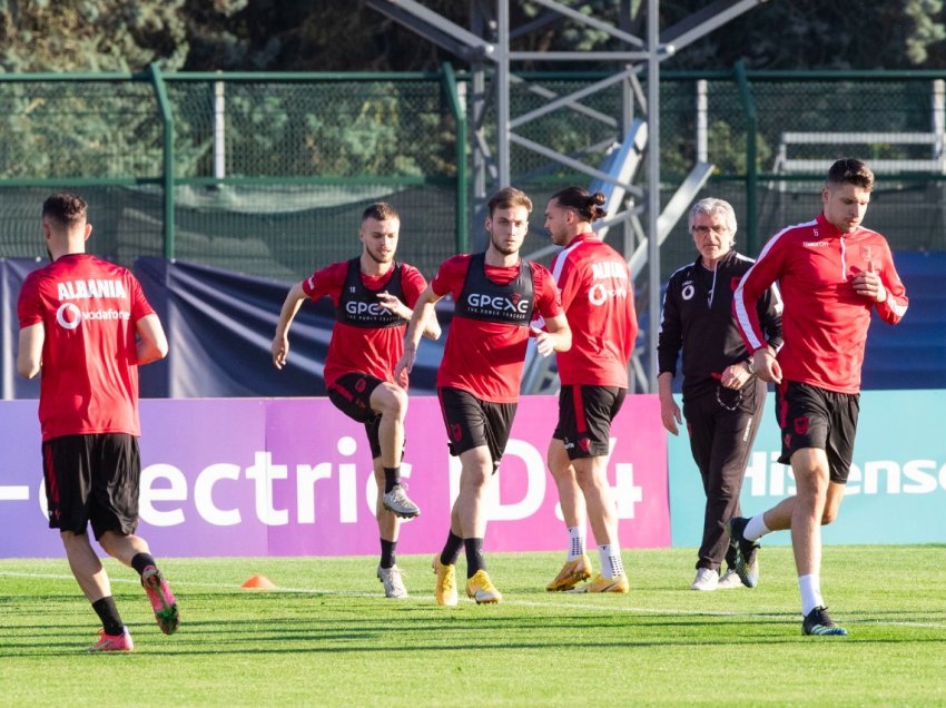 Etrit Berisha: Rol i rëndësishëm në futboll, nxitoni t’i bashkoheni kursit!