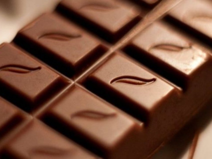 Vlerat e çokollatës për shëndetin mendor dhe tensionin e gjakut