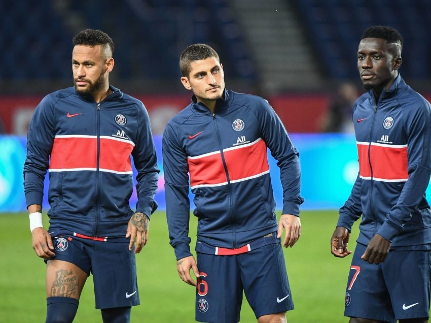 Tre super lojtarë të PSG’së rrezikojnë të mos paraqiten në gjysmëfinale nëse ndëshkohen sonte