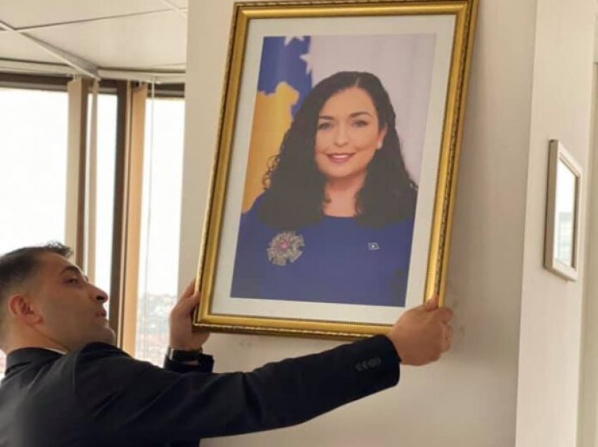 Autoriteti Kosovar i Konkurrencës e vendos fotografinë e presidentes Vjosa Osmani