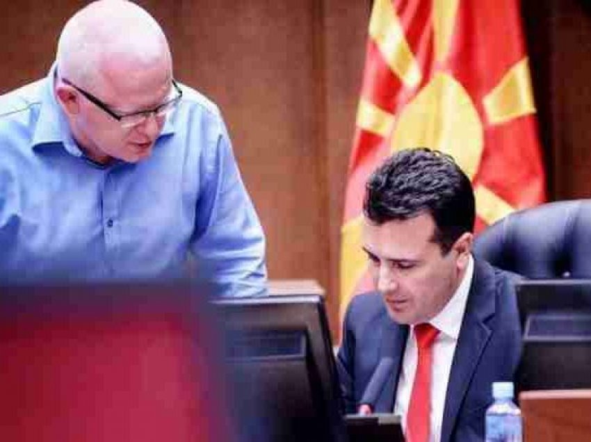 Kryeministri Zaev e pranoi dorëheqjen e Rashkovskit
