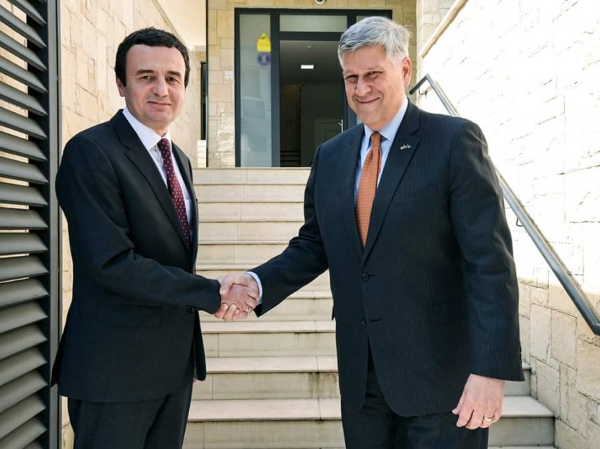 Reciprociteti me Serbinë, ambasadori amerikan i dërgon këtë mesazh Albin Kurtit