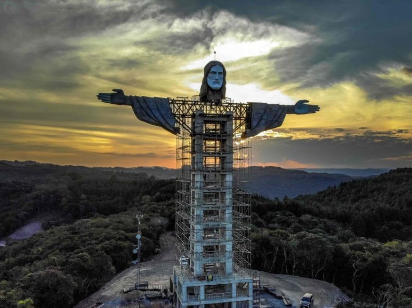 Brazili po ndërton një statujë të re të Krishtit, do të jetë më e gjatë se ajo e Rio de Janerios