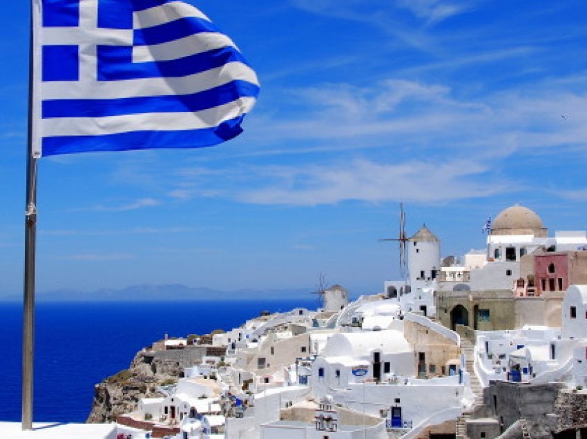 Greqia heq kufizimet për vizitorët e disa shteteve
