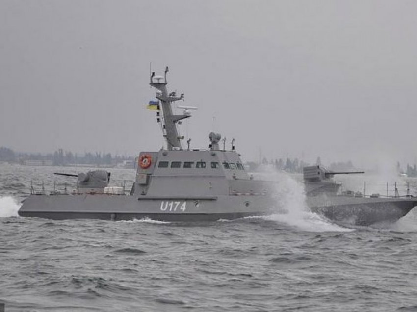 Ukraina kërcënon se do të godasë anijet e FSB-së ruse në Detin Azov