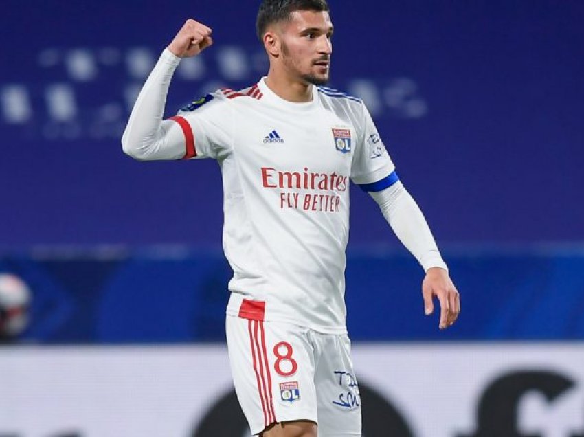 Juventus të bindur se do të transferojnë Aouar, gati ta ofrojnë edhe një lojtar për francezin