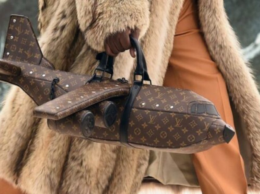 Louis Vuitton hedh në treg çantën si aeroplan, kushton 39 mijë dollarë