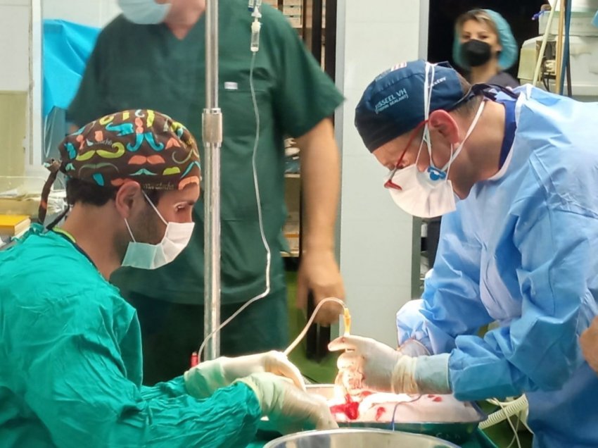 Është realizuar transplanti i dytë i zemrës në Maqedoninë e Veriut te një pacient 22 vjeçar
