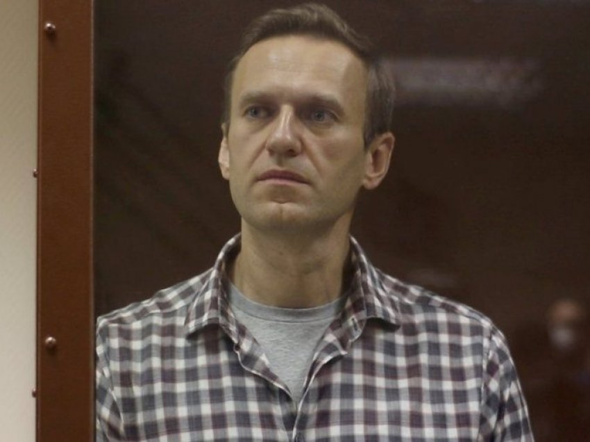Navalny është pranë humbjes së njërës veshkë dhe sulmit në zemër