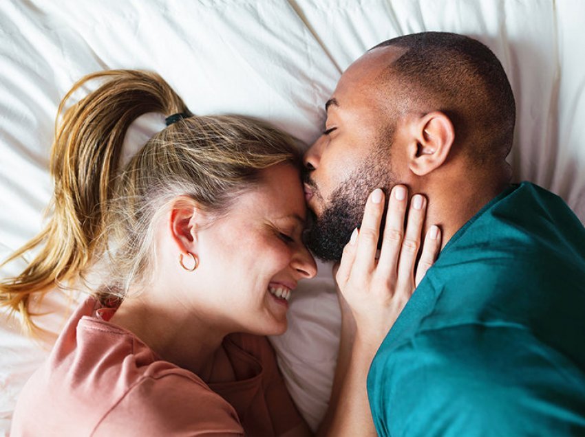 Pse shumica e çifteve nuk gëzojnë më intimitet fizik