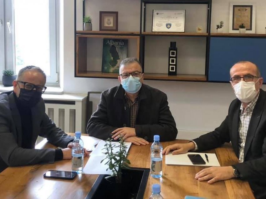 Befason Bekim Haxhiu i PDK-së, i shkon në zyre ministrit Arben Vitia – mësohet se çfarë kanë biseduar