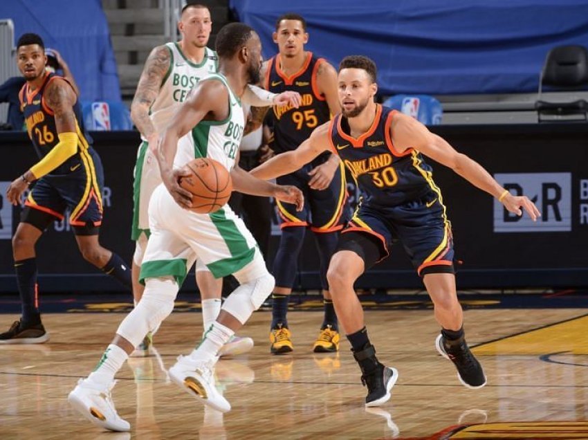 Curry shkëlqen, megjithatë Warriors mposhten nga Boston Celtics