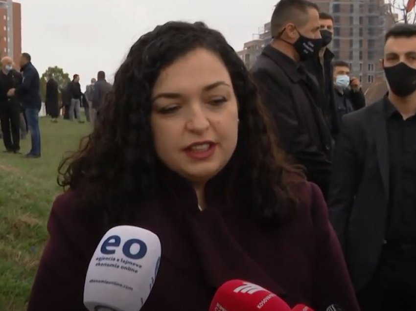 Osmani: Në këtë ditë duhet t’iu flasim brezave të rinj për trimërinë e dëshmorëve të Kosovës