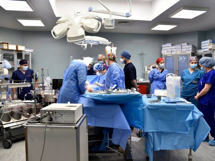 Në QKUK kryhen 5 operacione kardiokirurgjike tek fëmijët me defekte në zemër